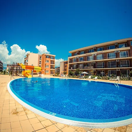 Golf Club 3* 阳光海滩